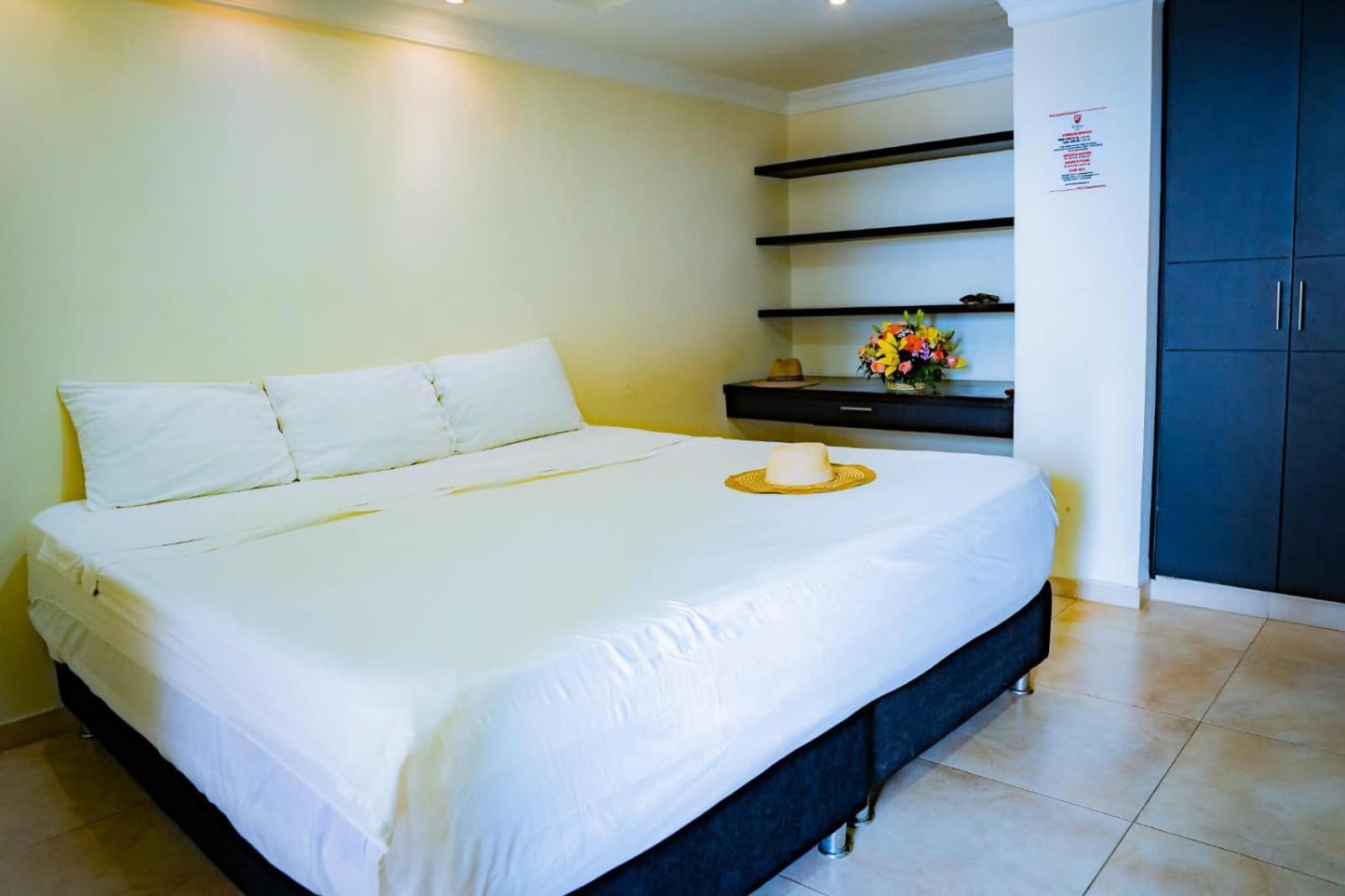 Kalina Hotel Girardot Extérieur photo