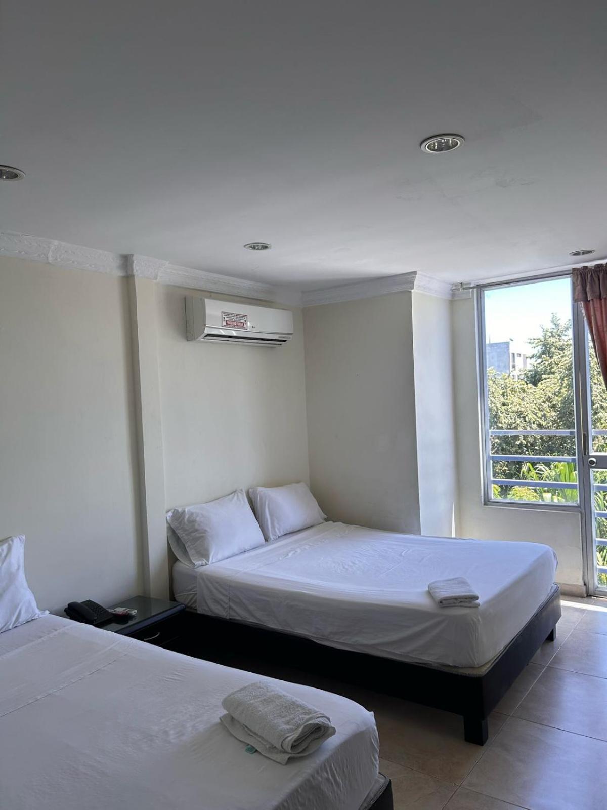 Kalina Hotel Girardot Extérieur photo
