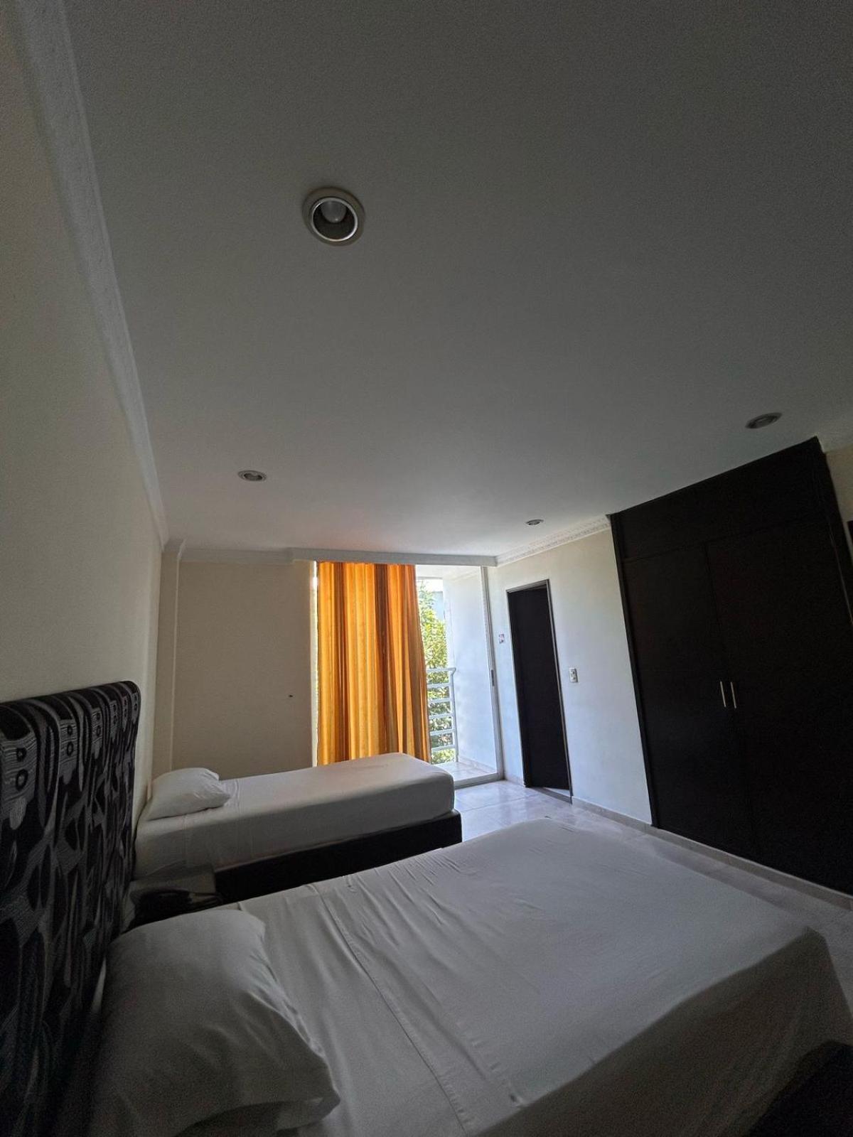Kalina Hotel Girardot Extérieur photo